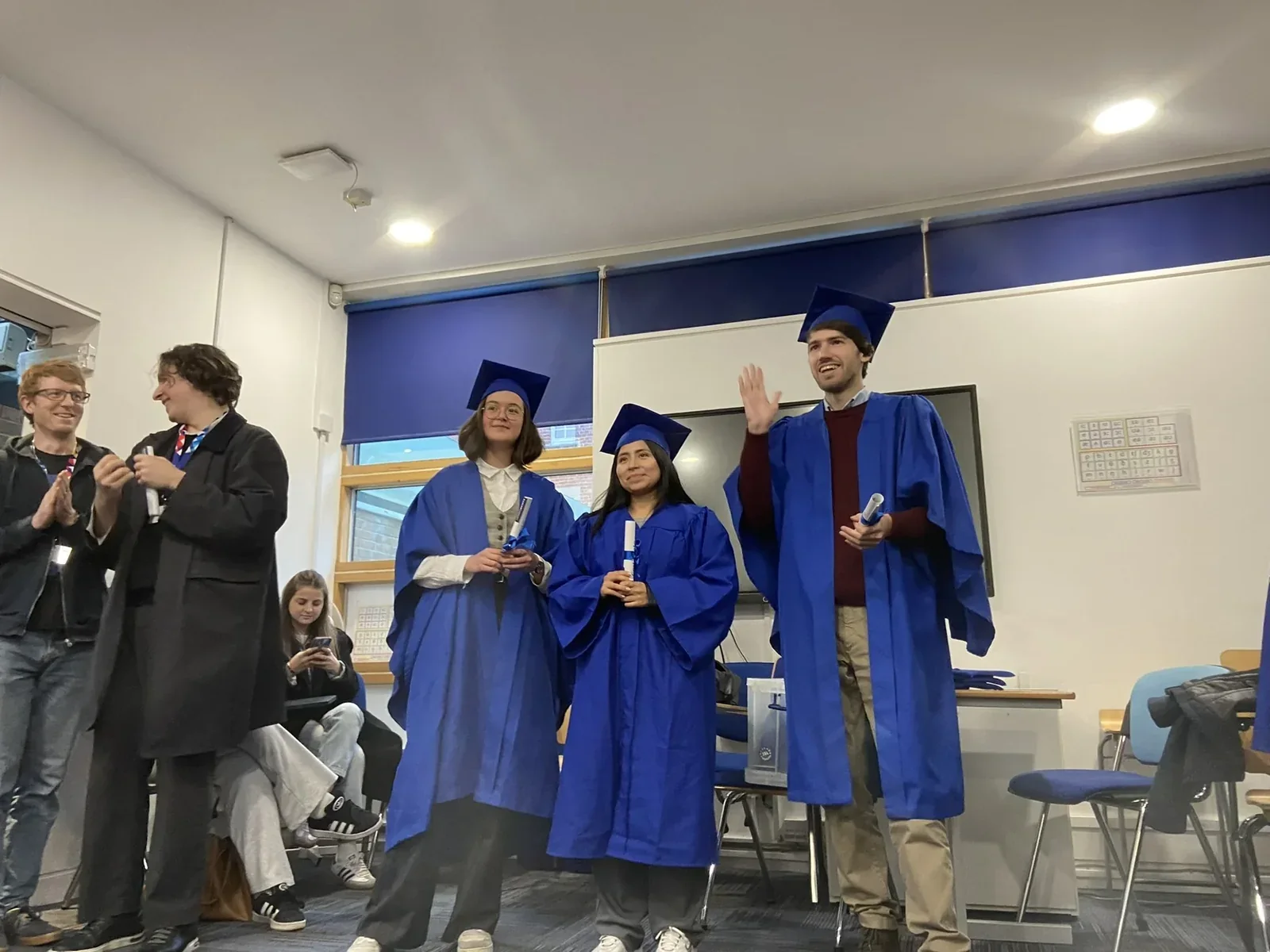 Graduación de participantes de Study Abroad